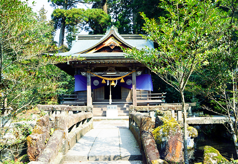 宇奈岐日女神社